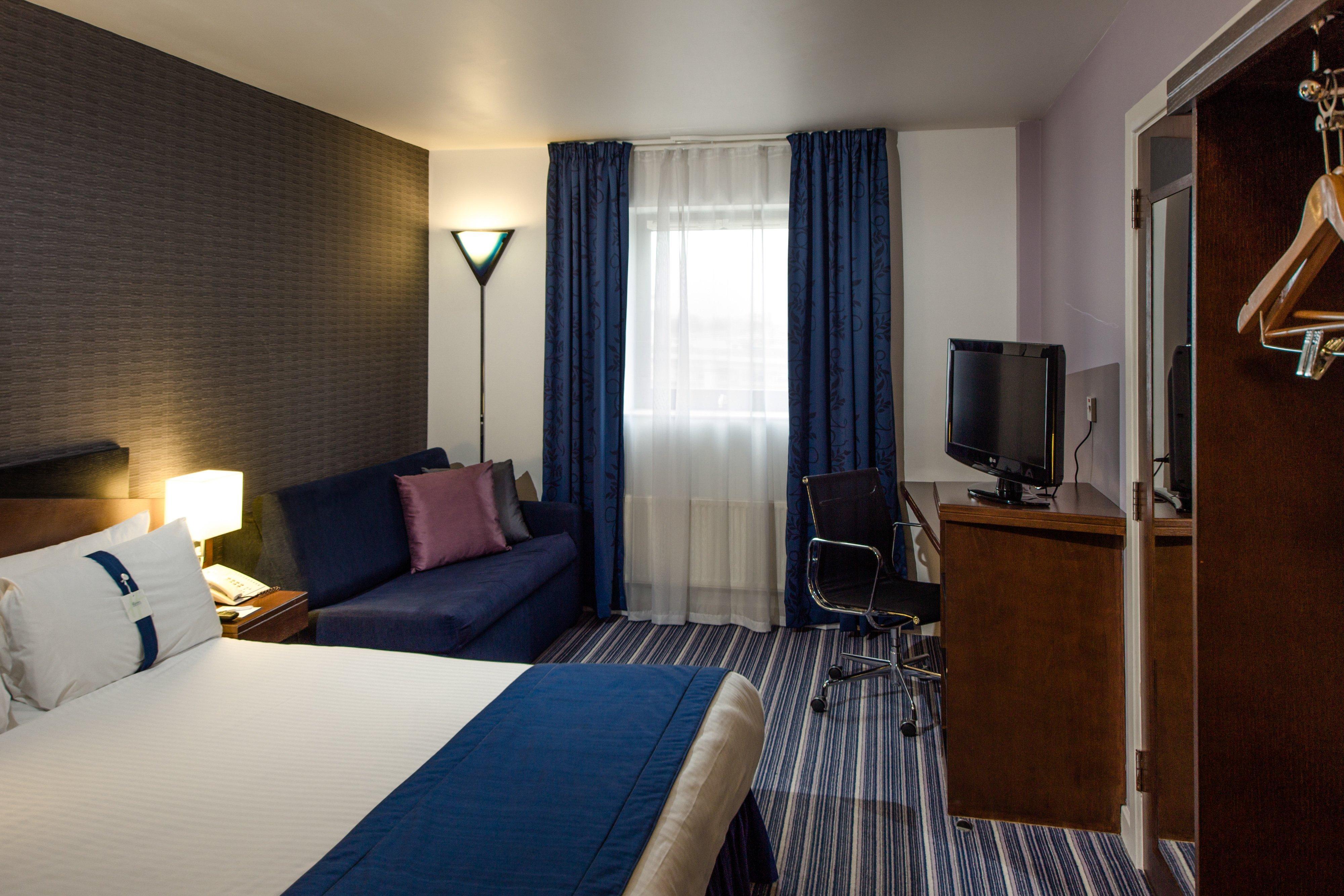 Holiday Inn Express Royal Docks By Ihg Londra Dış mekan fotoğraf