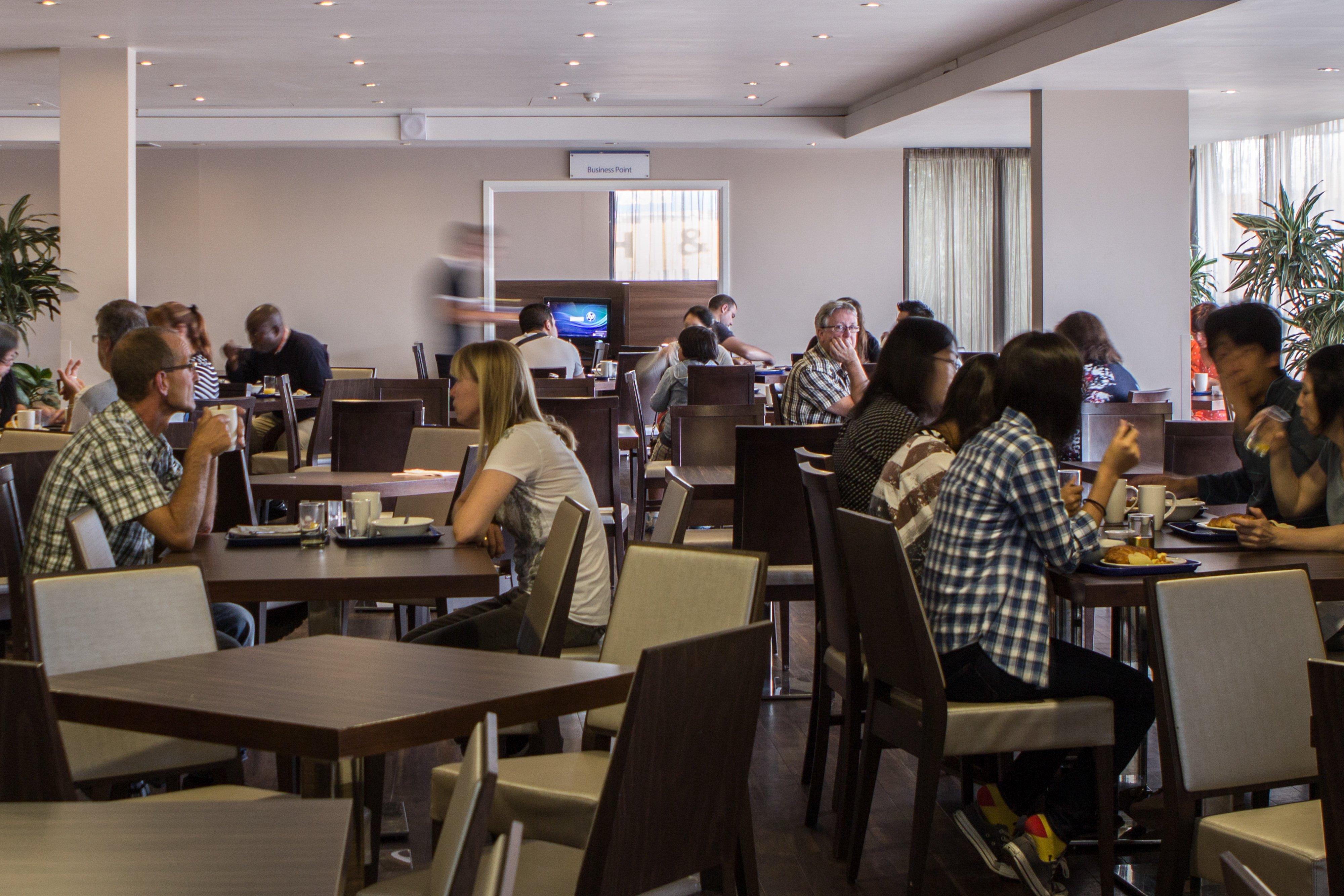 Holiday Inn Express Royal Docks By Ihg Londra Dış mekan fotoğraf
