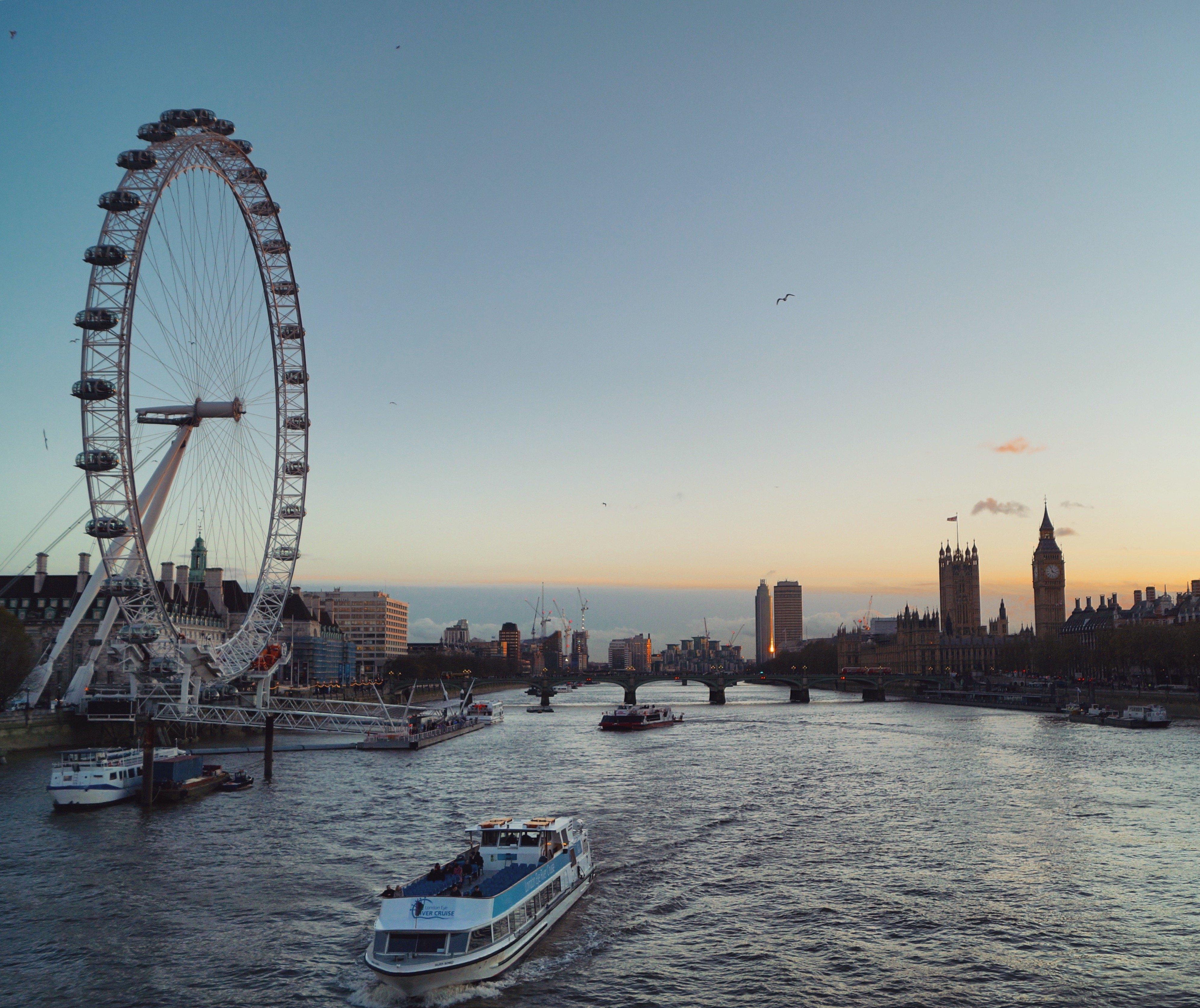 Holiday Inn Express Royal Docks By Ihg Londra Dış mekan fotoğraf