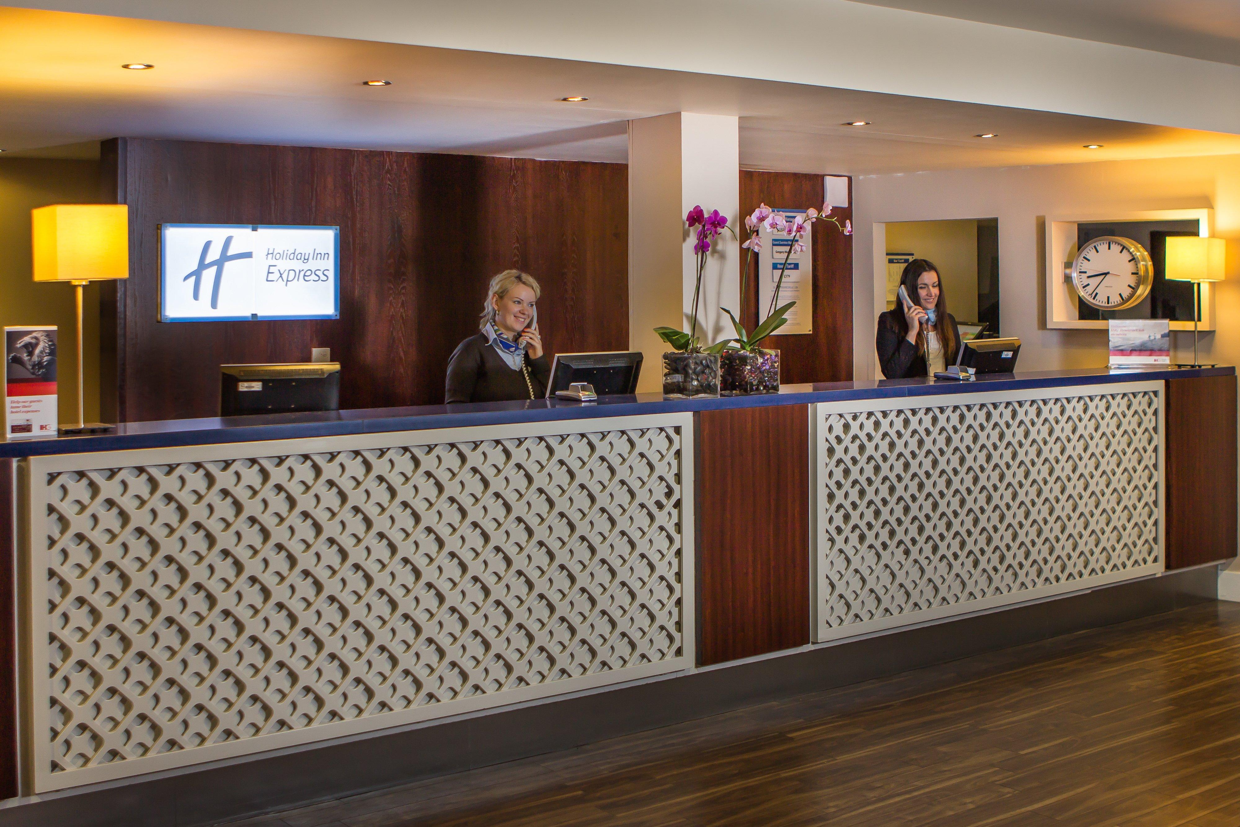 Holiday Inn Express Royal Docks By Ihg Londra Dış mekan fotoğraf