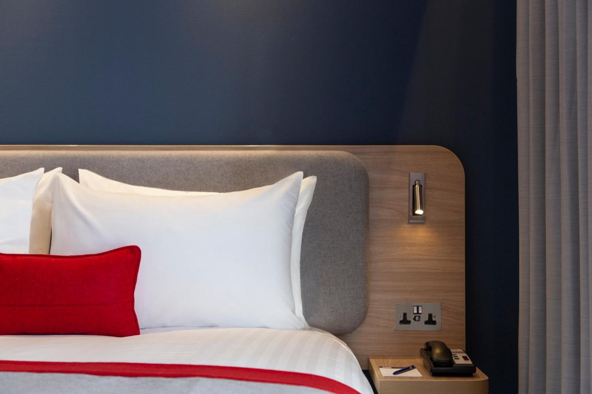 Holiday Inn Express Royal Docks By Ihg Londra Dış mekan fotoğraf